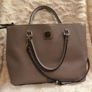 Dooney & Bourke Willa satchel